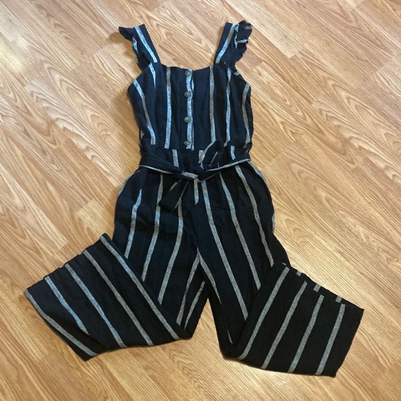 Who What Wear Pants - Black and gray romper